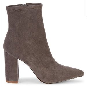 NWOB - Steve Madden Winta Sock Booties